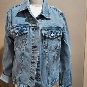 GAP Jean jacket size L junior.